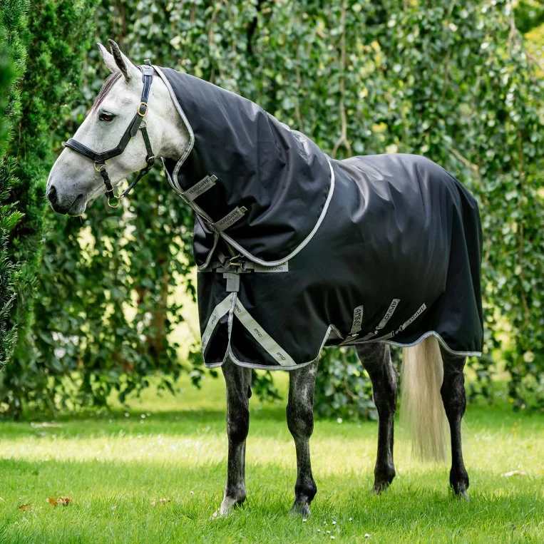amigo® 1200d plus 100g lite turnout blanket + free custom name tag!
